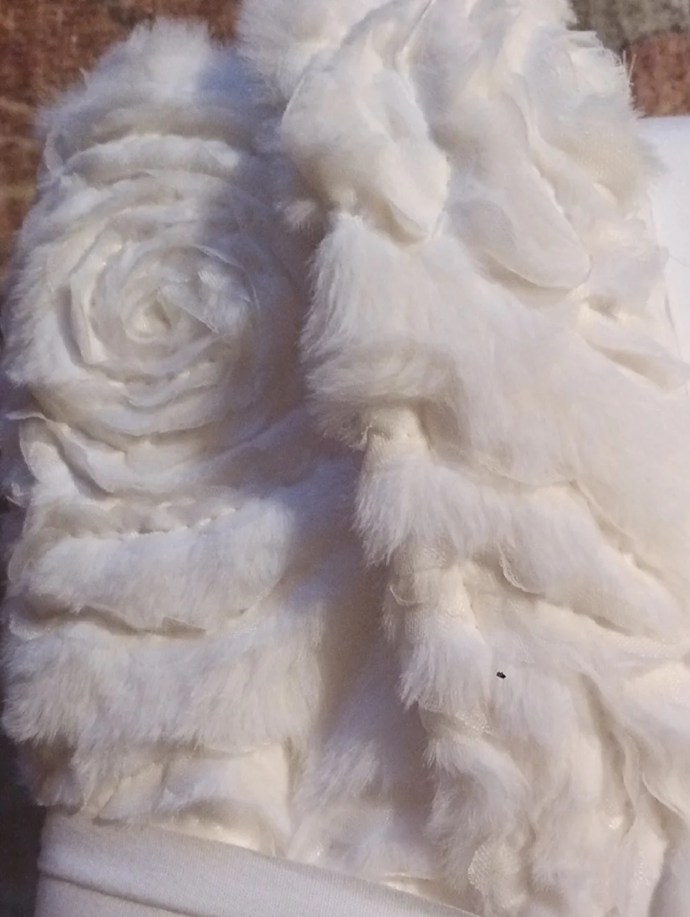 Pottery Barn Love Shack Fancy Fake Fur Rosettes Robe - Picture 4 of 7